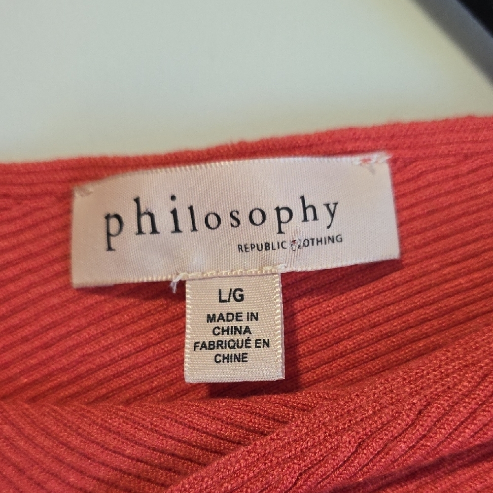 Philosophy, Ruffle V-neck - Picture 5 of 6